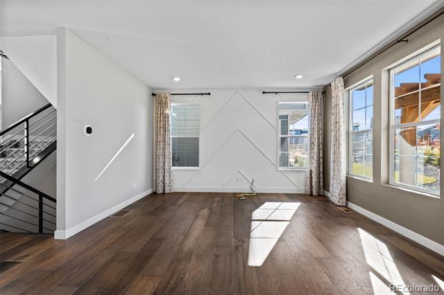 Building Photo - 1694 Stable View Dr