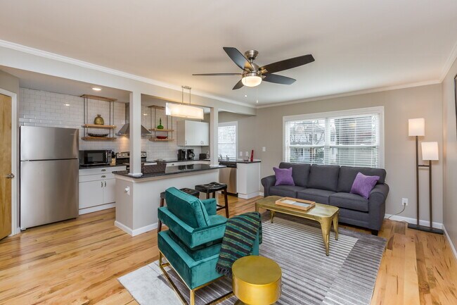 Photo - 531 S Hawthorne Rd Apartments