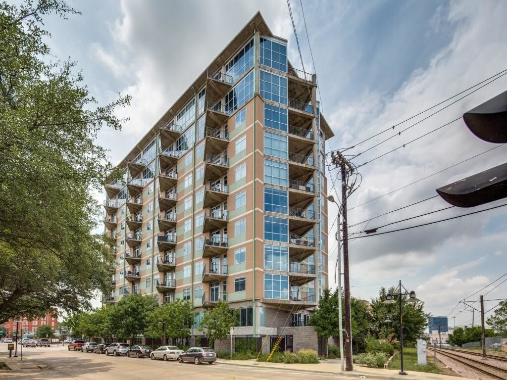 Primary Photo - 1001 Belleview St