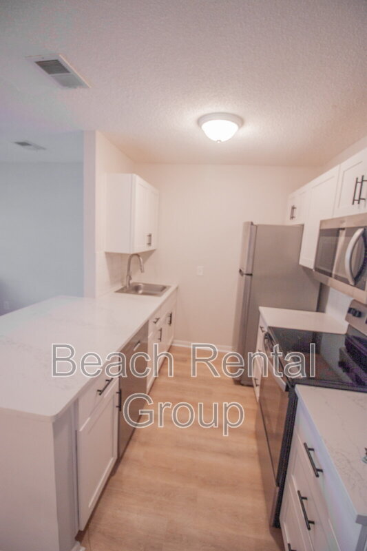 Foto del edificio - 6840 Blue Heron Blvd
