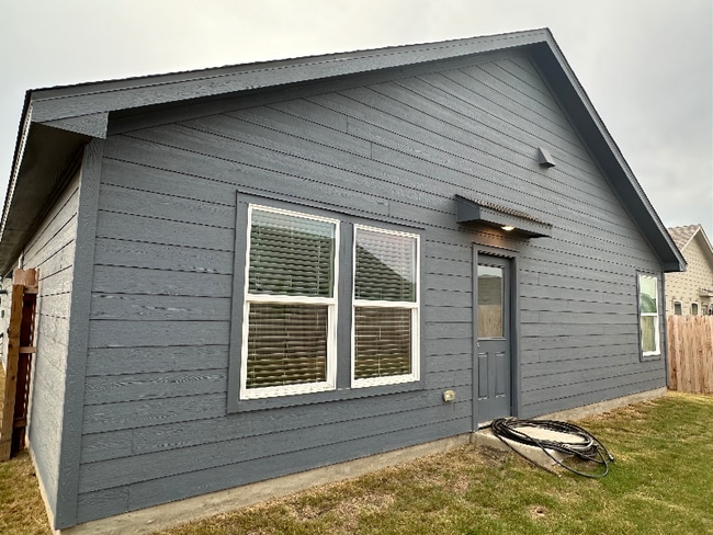 Building Photo - 4918 Legacy Trl