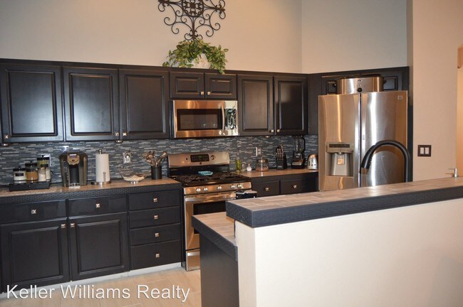 Foto del edificio - 3 br, 2 bath House - 9417 Clover Glen Dr.