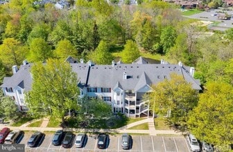 Building Photo - 20 Sheffield Ct