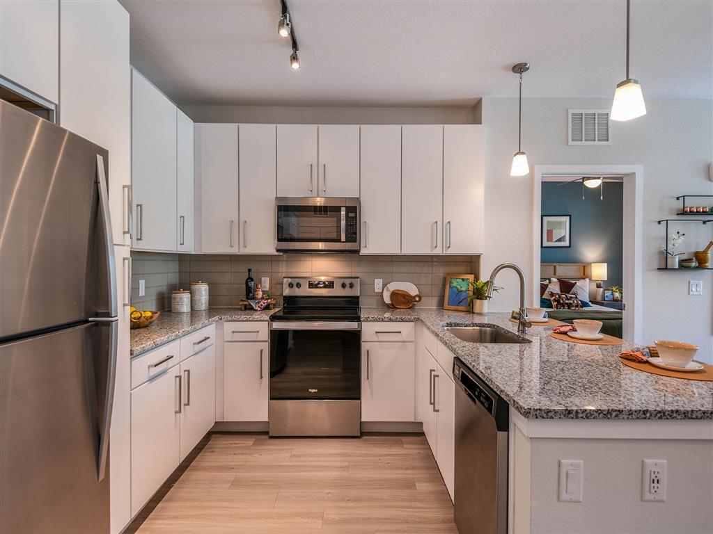 Lyra 2260 Ringling Blvd Sarasota, FL Apartments for Rent in