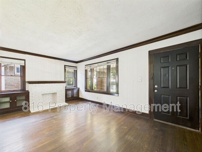 Building Photo - 5628 Park Ave