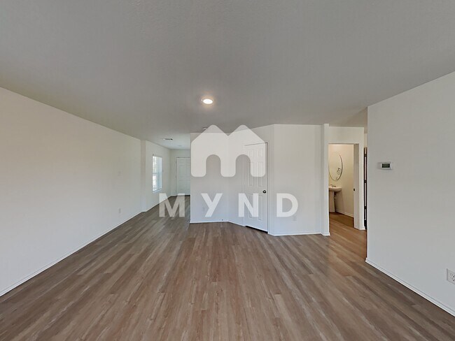 Foto del edificio - 5233 Elrington Valley Ln