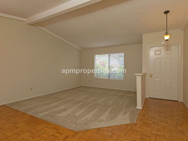 Building Photo - 3 br, 2 bath House - 45 Longhorn Court