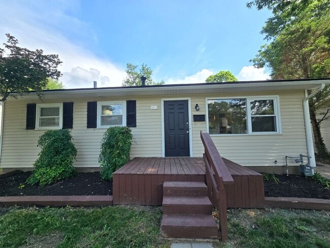 Foto del edificio - YOU CAN STOP YOUR SEARCH! Jeffersontown / Jtown Rental with 3 Bedrooms, 1 Full Baths, Ranch, 1 Ca...
