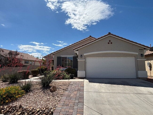 Foto del edificio - Seven Hills Single-Story 3 Bed 2 Bath Scenic Greenbelt Views