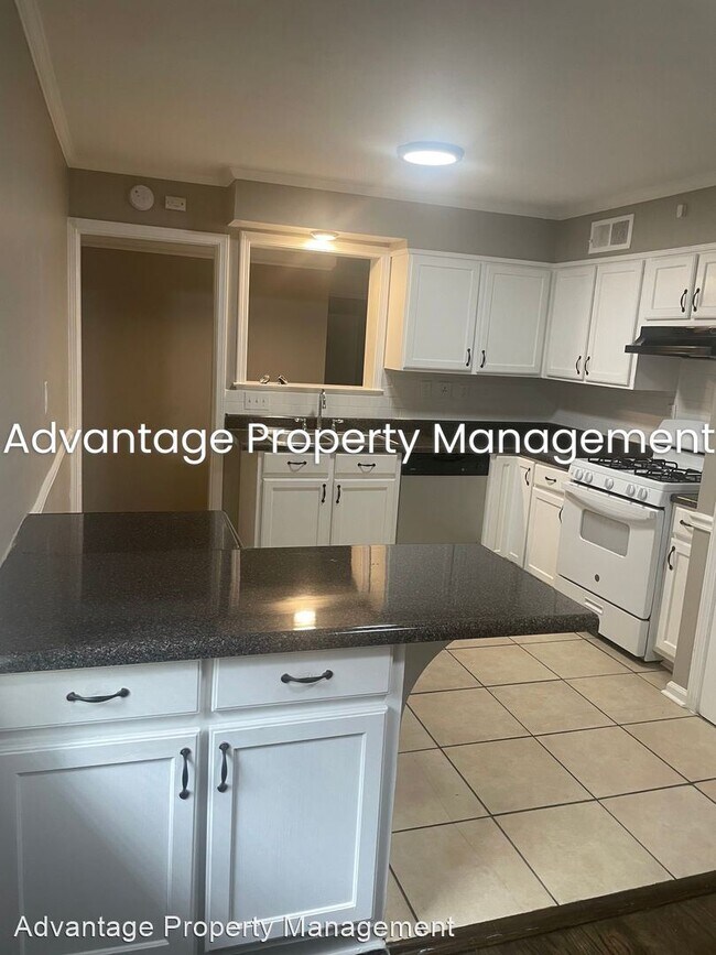 Foto del edificio - 4 br, 3 bath House - 777 Patterson St.
