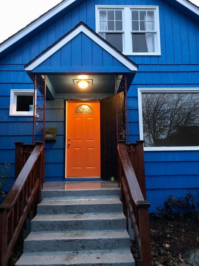 1728 SE Clatsop St, Portland, OR 97202 House Rental in Portland, OR