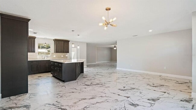 Foto del edificio - 2318 39th Ave N
