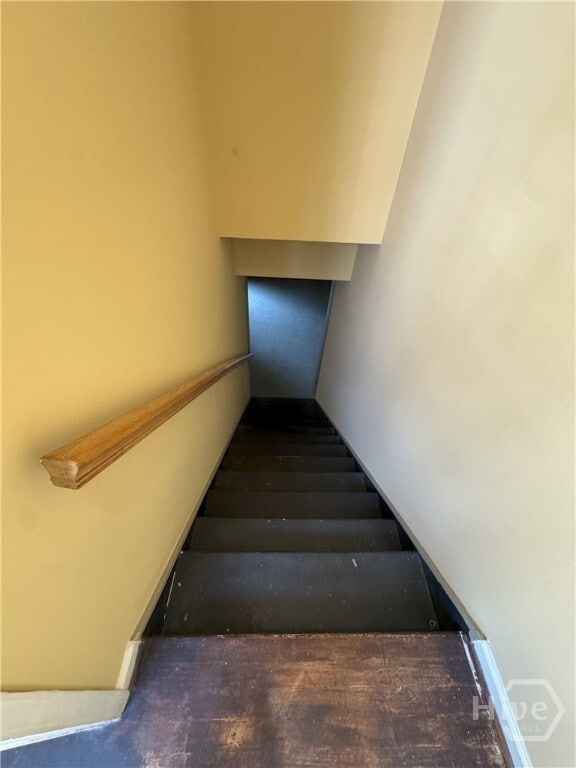 Building Photo - 189 Marlin St