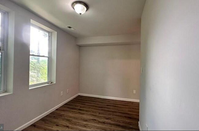 Foto del edificio - 2808 Pomeroy Rd SE