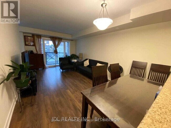 Building Photo - 15-2915 Westmeath Ln