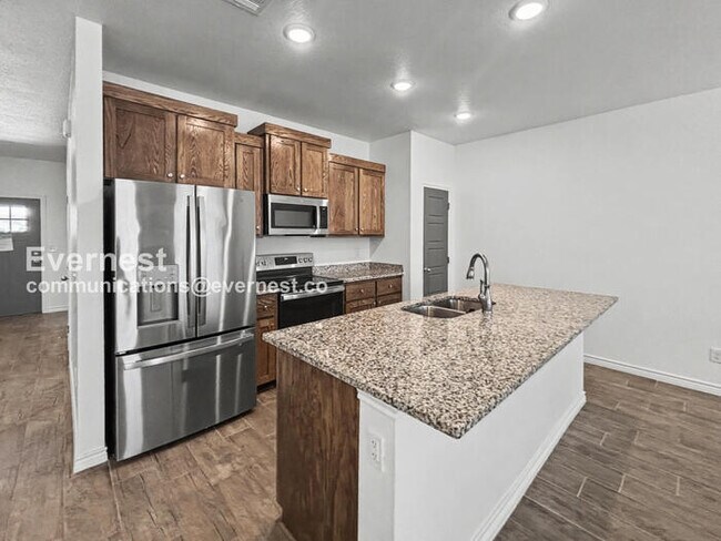 Foto del edificio - Limited Time Special Offer / 3 Bed, 2 Bath Home with Garage / Pet-Friendly / Vouchers Accepted / ...