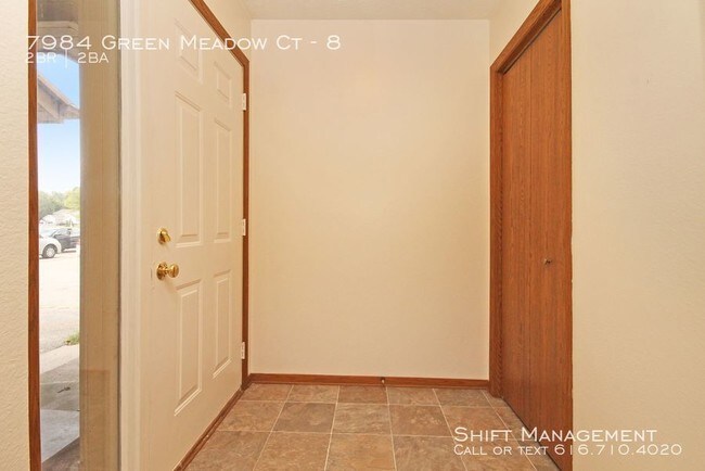 Building Photo - 7984 Greenmeadow # 8 Beautiful updated Unit