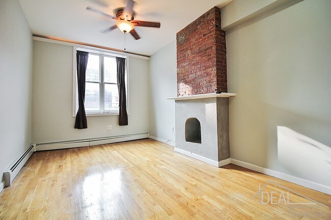 Building Photo - 479 Hicks Street #L1R
