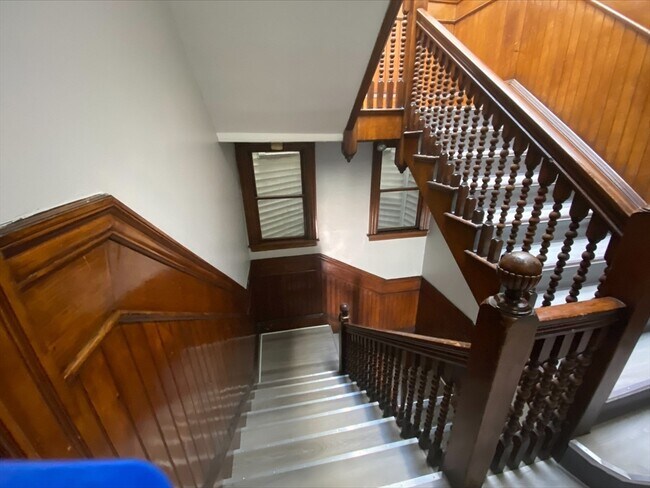 Building Photo - 164-166 Washington Ave