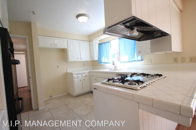 Building Photo - 3 br, 2.5 bath House - 161  S San Mateo