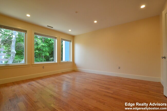 Photo - 118 Tremont St. Apartment