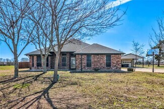 Building Photo - 422 FM 6