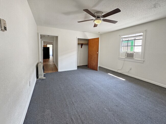 Building Photo - 322 Leboeuf St