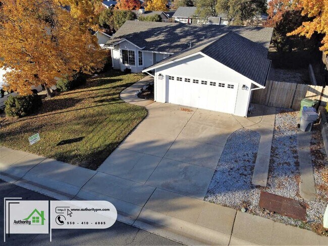 Foto del edificio - 2928 Salmonberry Dr