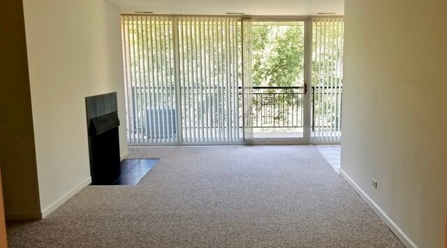 Building Photo - 6020 Oakwood Dr