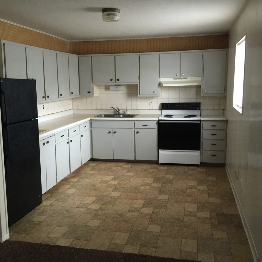Primary Photo - Oakdale Apartments