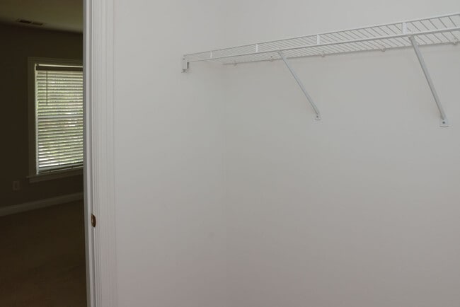 Building Photo - 3288 Snaffle Rd