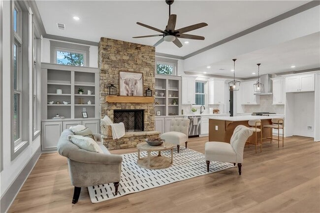 Building Photo - 54 Villa Rd