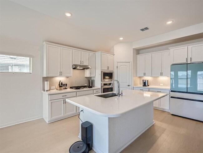 Foto del edificio - 140 Periwinkle Ln
