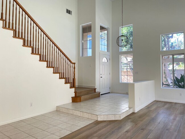 Foto del edificio - 1780 Blackbird Cir