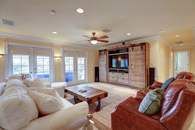 Foto del edificio - 12046 Prosperity Farms Rd