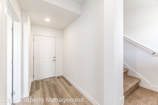 Foto del edificio - 4 br, 4 bath House - 3542 S. Blue Tee Lane