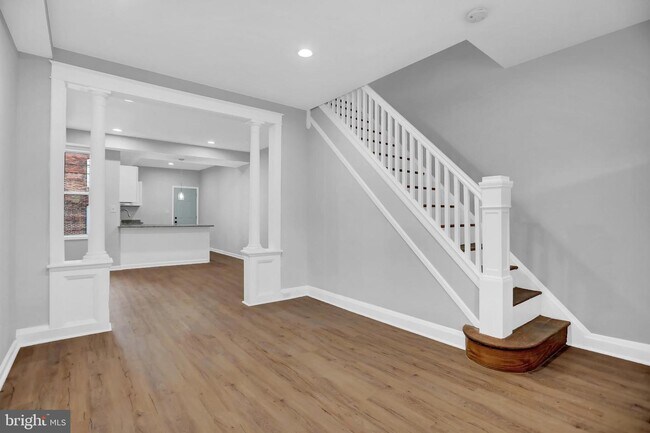 Building Photo - 2703 Ashland Ave