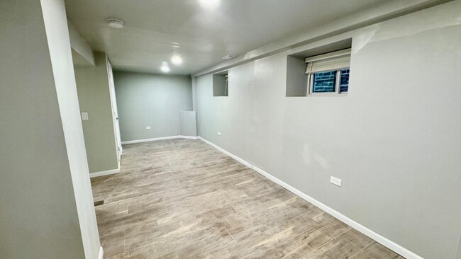 Foto del edificio - 1254 N Bosworth Ave