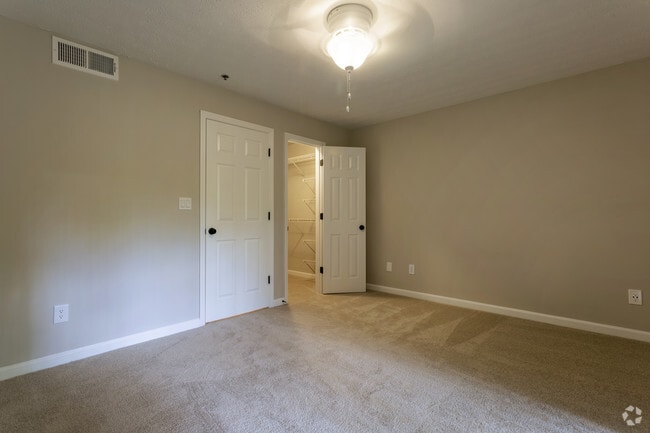 1BR, 1BA - 1040 SF - Calibre Woods