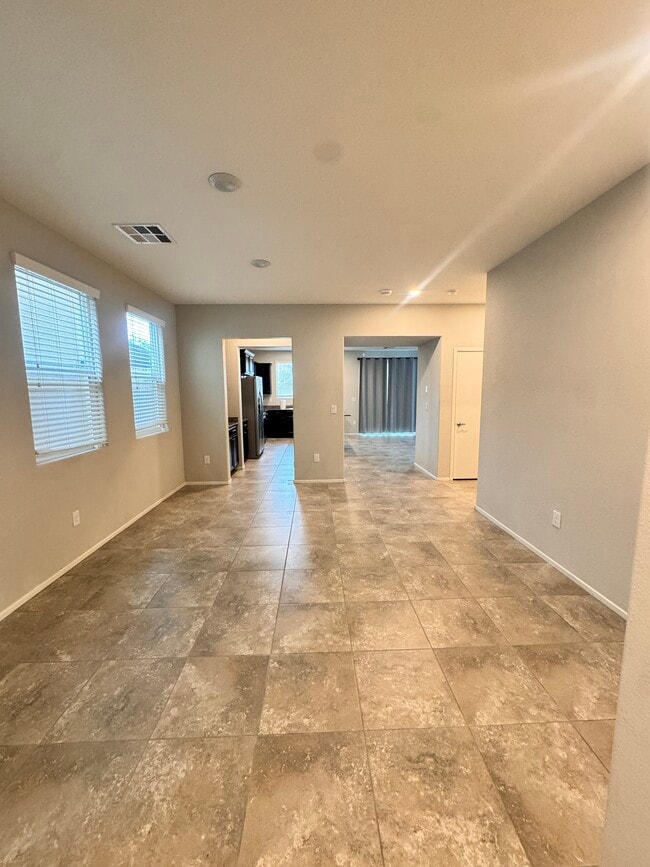 Building Photo - 4018 White Opal St