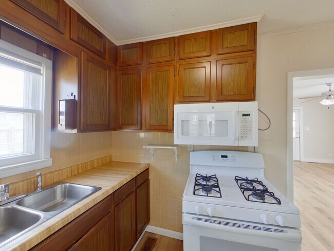 Foto del edificio - 1125 S Millwood Ave