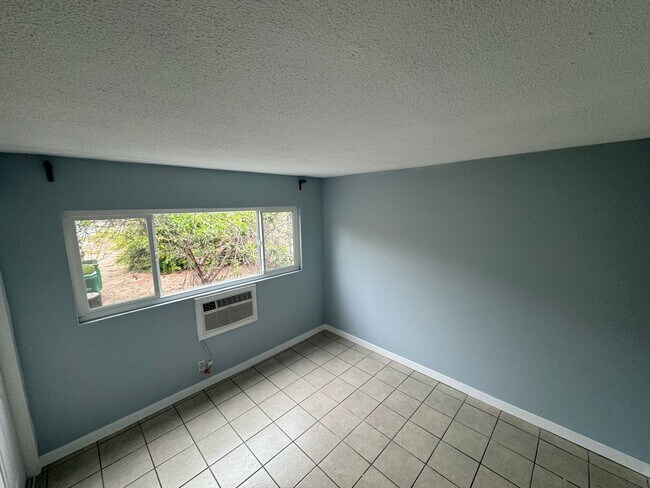 Building Photo - 3258-60 Greely Ave
