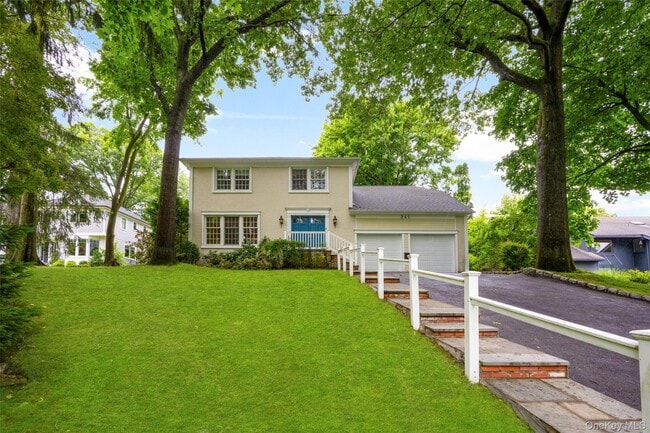 Building Photo - 341 Orienta Ave