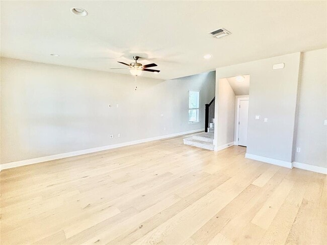 Building Photo - 14001 Salice Dr