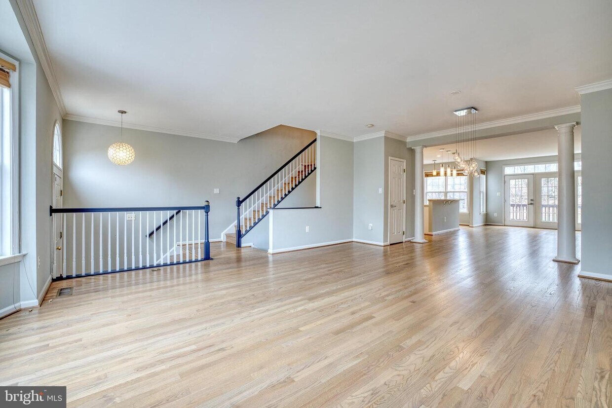 5742 Governors Pond Cir, Alexandria, VA 22310 Townhome Rentals in