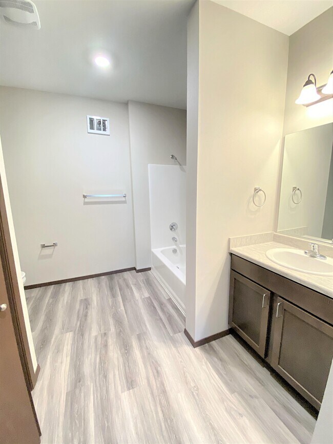 Carnahan West 910 S Carnahan Rd Spokane Valley, WA Apartments for Rent in Spokane Valley