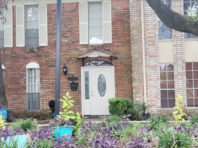 Foto del edificio - 10813 Sandpiper Dr