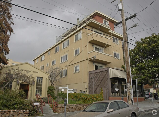 Building Photo - Bldg 1