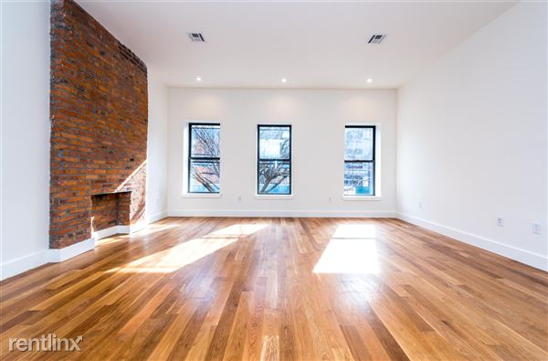 Building Photo - 215 Richardson St