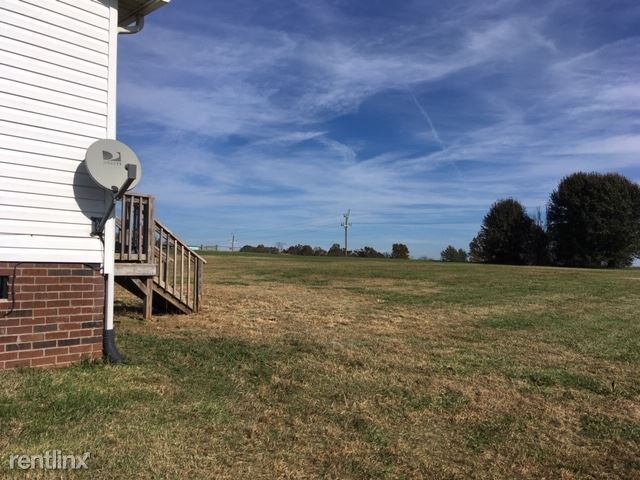 Building Photo - 2301 Arrowood Dr